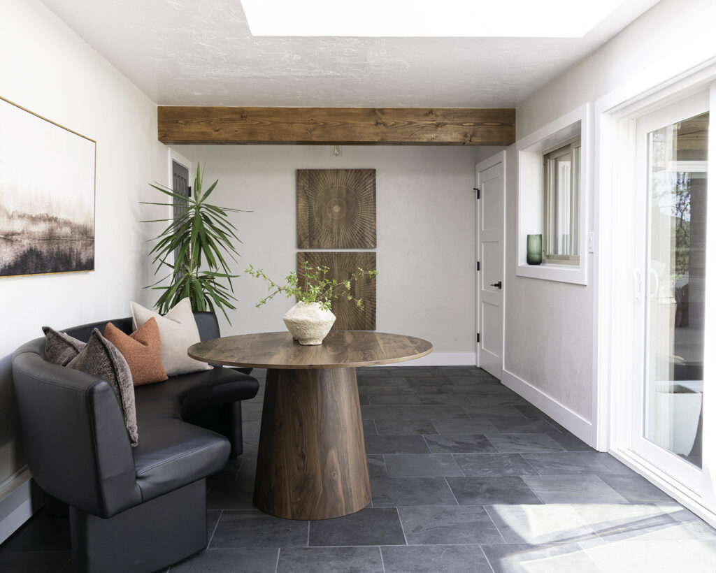 sunroom breakfast nook